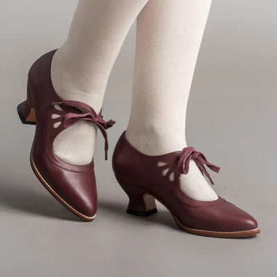 Stylish Women’s Closed-Toe Shoes | Vintage