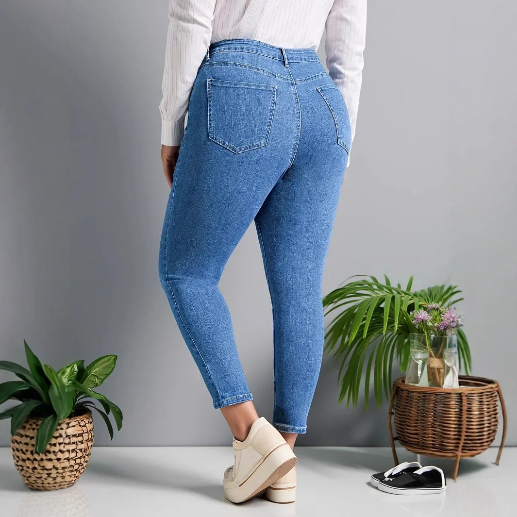 Women’s Mom Jeans | Slim Fit